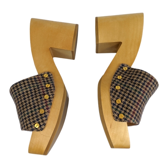 Veronica Beard Hannalee Tan Houndstooth Clog Sandal - Picture 5 of 15